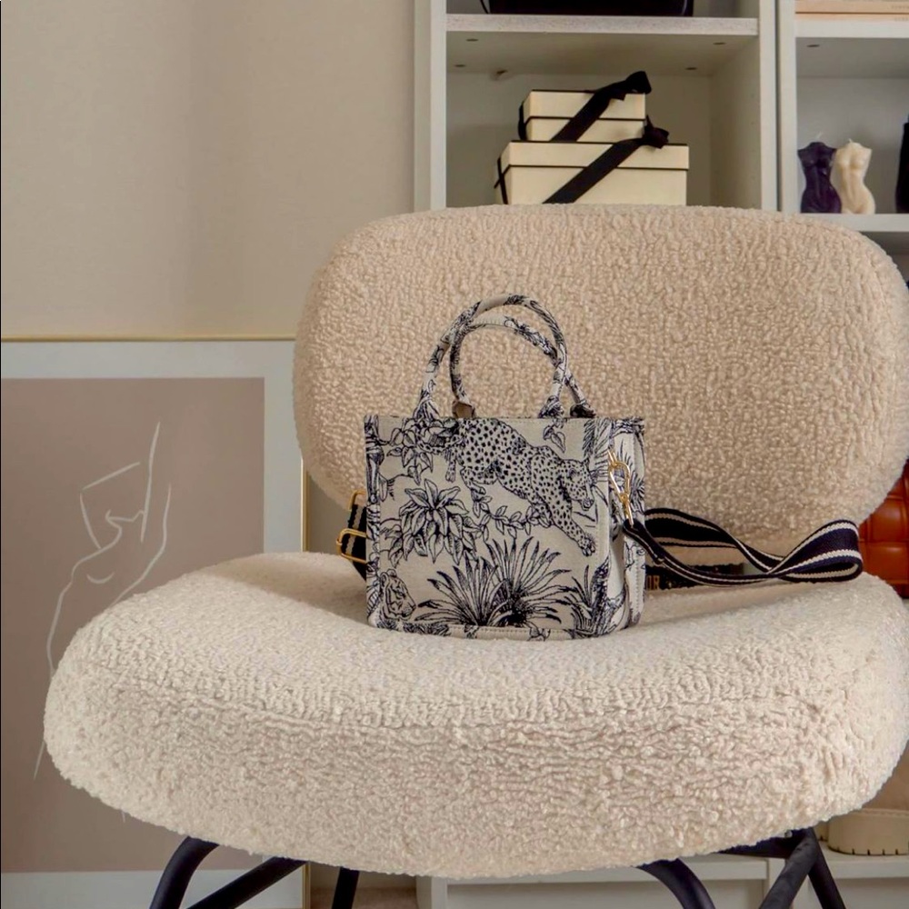 H&M Jacquard Weave Summer Tote Bag (Small Version) ⭐️Rare Find⭐️ Bloggers Fav